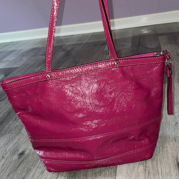 Coach purse - Picture 2 of 4